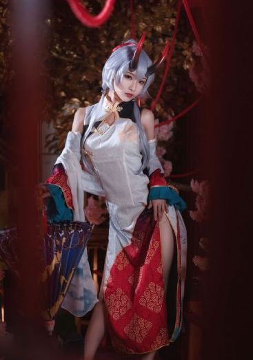 美女与男子在线观看