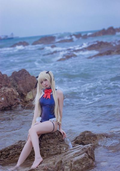 风流艳妇