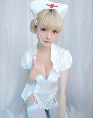 女人下面流白浆视频