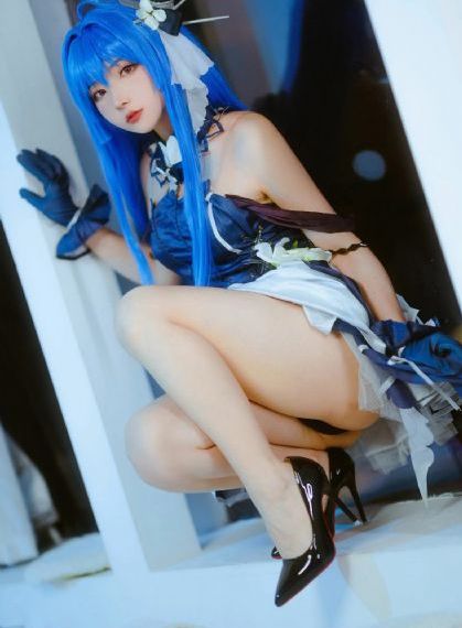 美女的