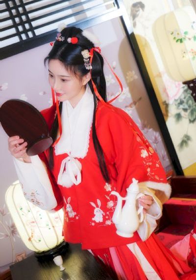图书室里的女友