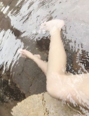 老翁的大肉蟒进进出出视频